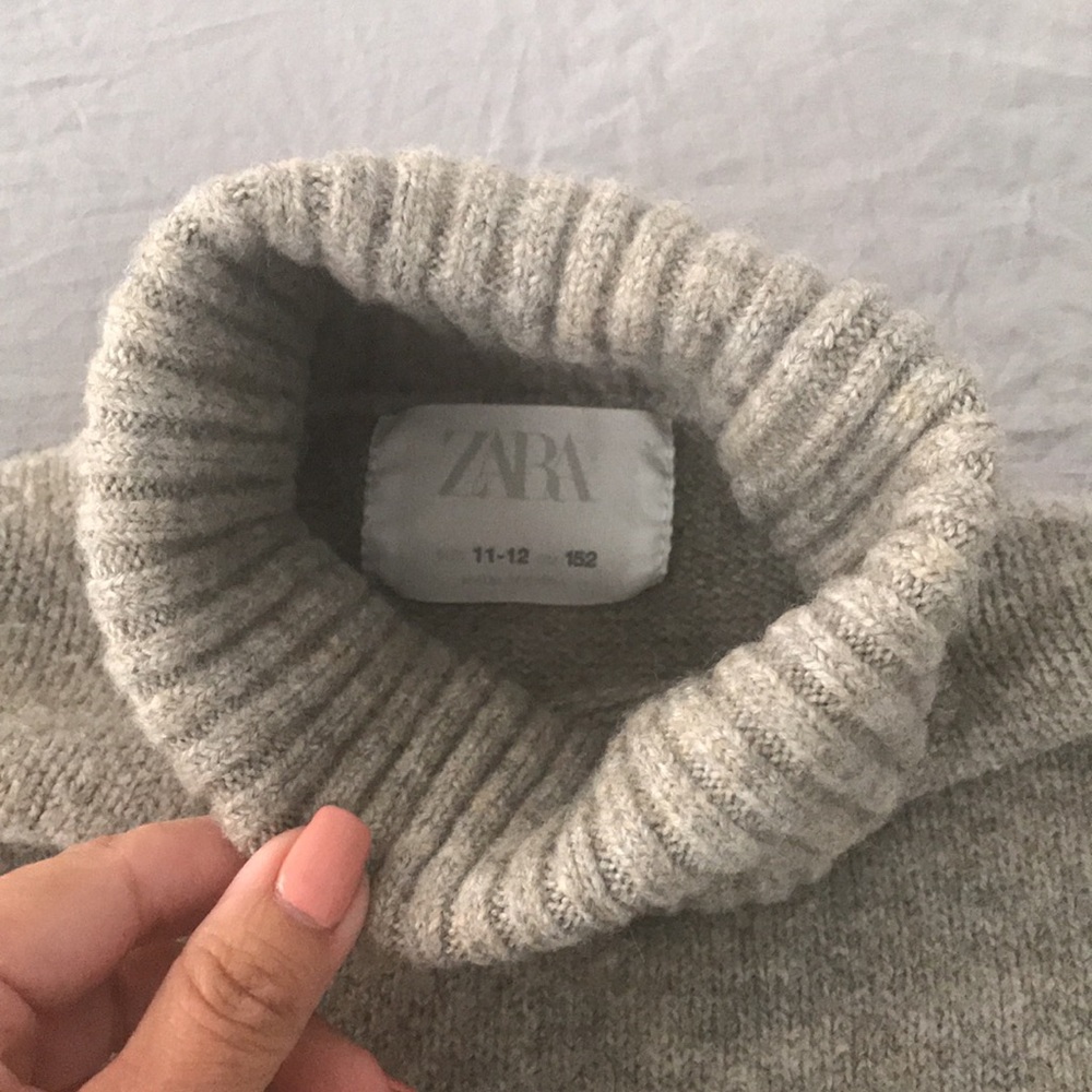 Boys turtle neck sweater!!